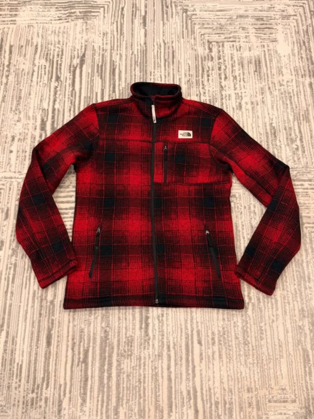 New The North Face boys XL 18/20 red/black Plaid Gordan Lyons Full Zip Jacket